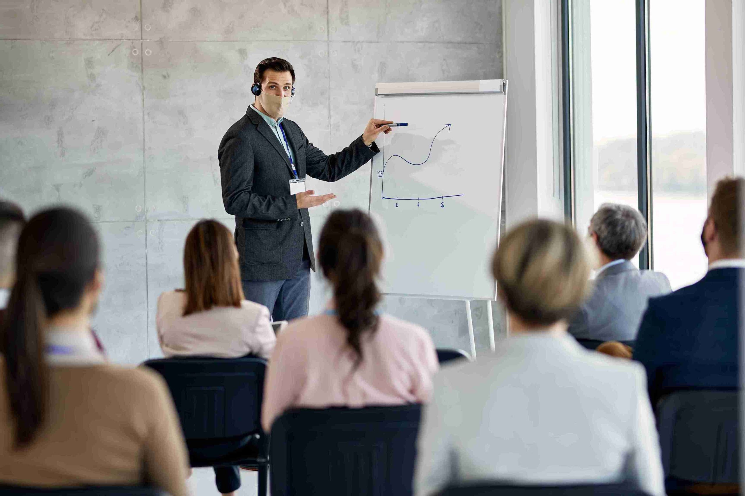 business-presentation-with-a-graph-in-modern-workp
